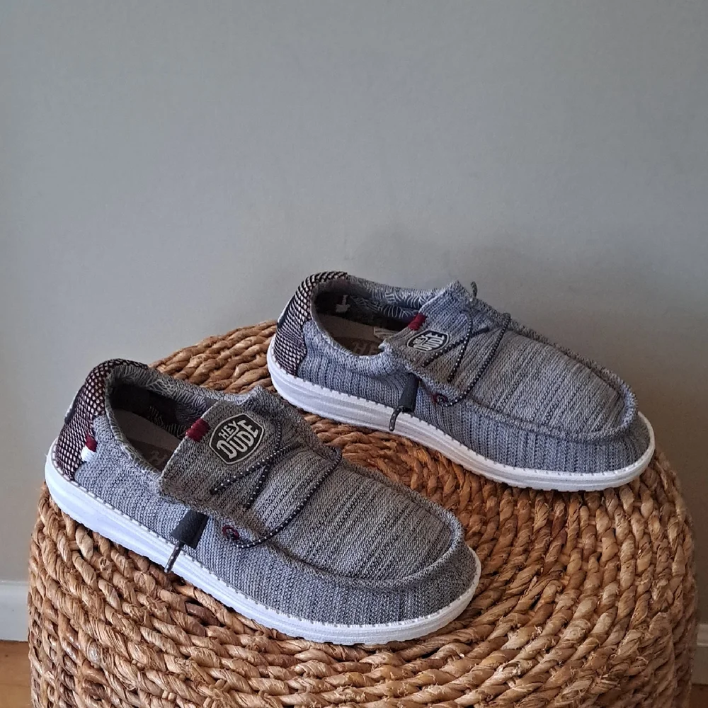 Hey Dude Unisex Wally‎ Sox Stitch Casual/Athleisure Lightweight Loafers W8/Y6